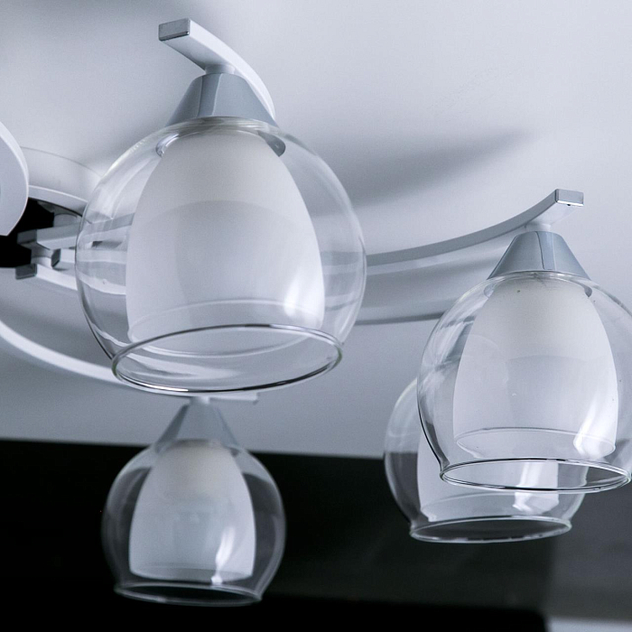 Люстра потолочная  CL152180